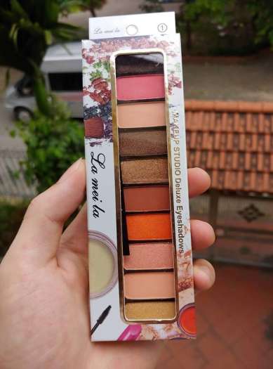 Bảng Phấn Mắt Lameila 10 ô MAKE UP