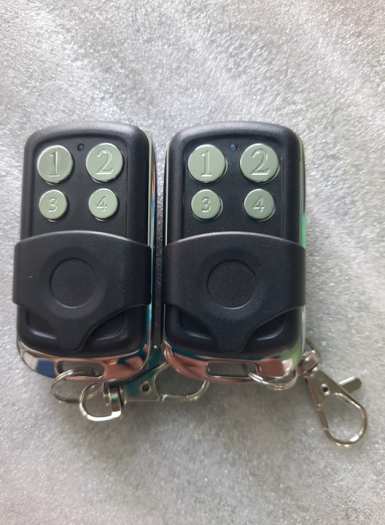 Mô tơ 1 cánh tay đòn C02 ( 1 cánh tay đòn + mạch điều khiển và 2 remote)