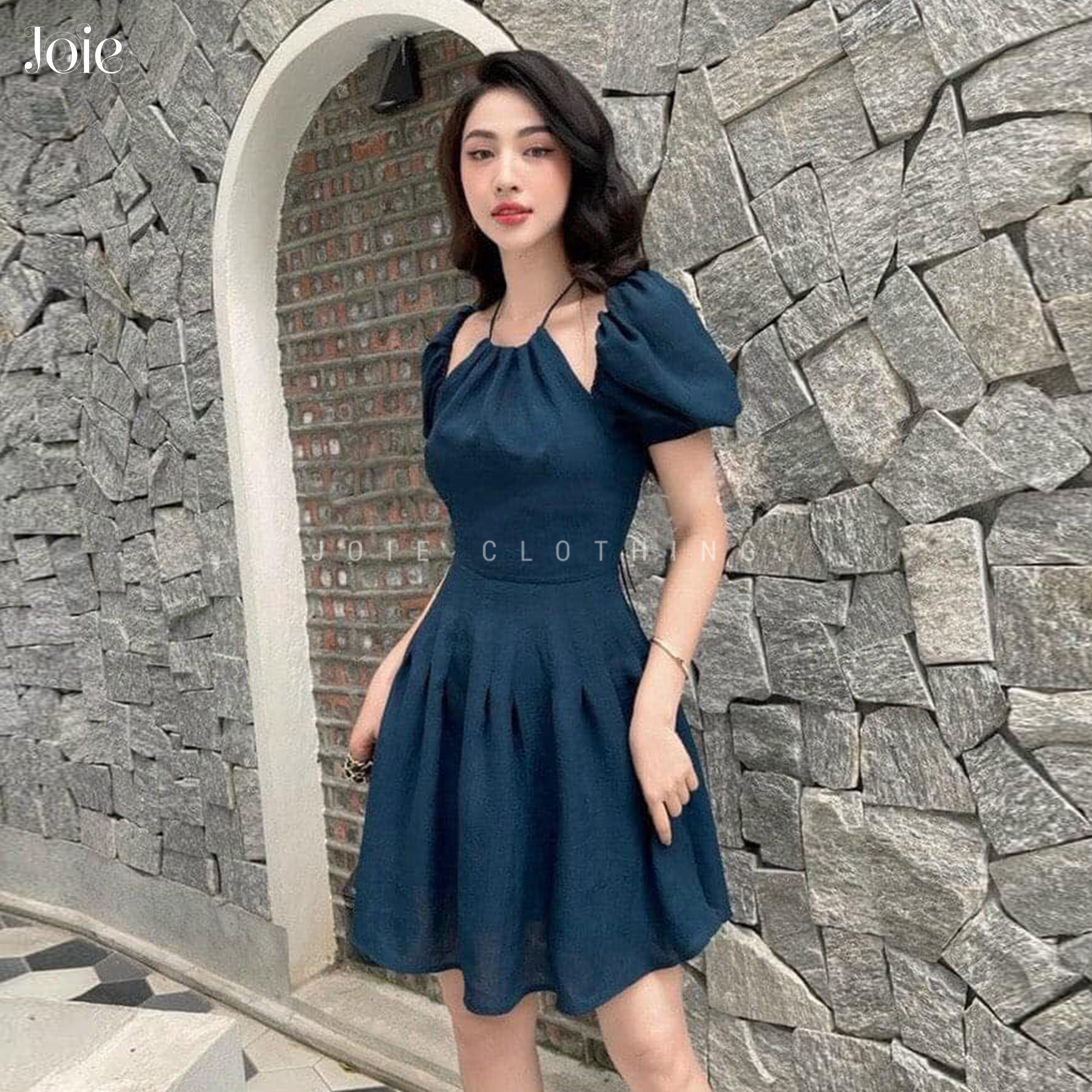 Đầm xòe rớt vai cổ yếm tay bồng thanh lịch sang trọng - joie