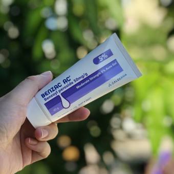 Bill Úc - Kem giảm mụn Benzac hàng nội  địa