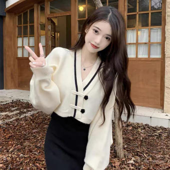 Áo khoác cardigan len croptop dài tay dáng ngắn khuy cài thu đông