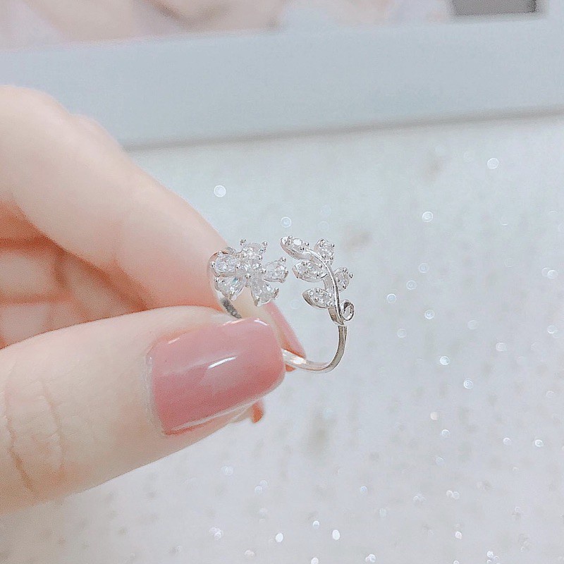 Nhẫn nạm đính đá cao cấp