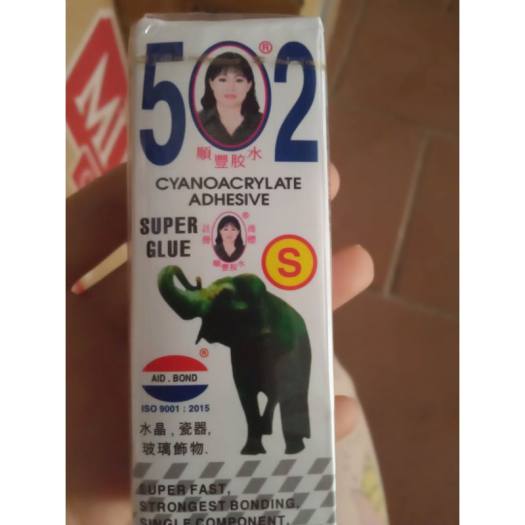 2 lọ keo 502 siêu dính