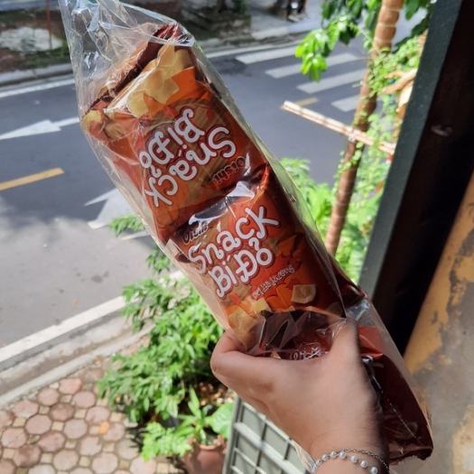 Bịch 20 Gói Bim Bim Snack Bí Đỏ Vị Bò Nướng Oishi 6/8g-Ăn Vặt Sumo Snack