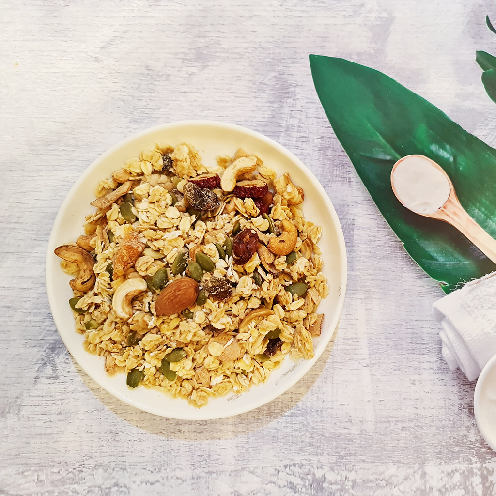Granola yến mạch siêu hạt Ngũ cốc dinh dưỡng ăn kiêng giảm cân cao cấp hũ 500g - đồ ăn vặt cô nương béo