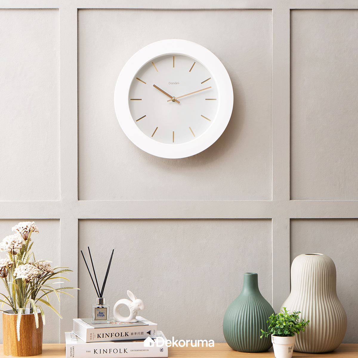 Dekoruma Nola Jam Dinding Minimalis Diameter 33cm - White