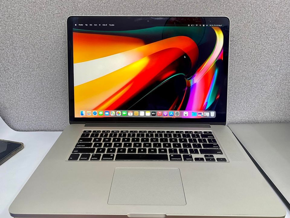 Laptop cũ táo khuyết 15 2014 core i7- 2.30ghz ram 16gb ssd 512gb 2vga gt 4gb giá tốt, chuyên thiết kế