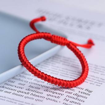 Vòng tay chỉ đỏ may mắn vòng tay handmade Màu Đỏ V16 Tiệm 1993