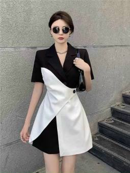 Váy đầm cổ vest cách điệu hai màu đen trắng, Váy đầm vest tay ngắn hai nửa khác màu, Đầm cổ vest chéo eo phối màu sang chảnh dạo phố, dự tiệc