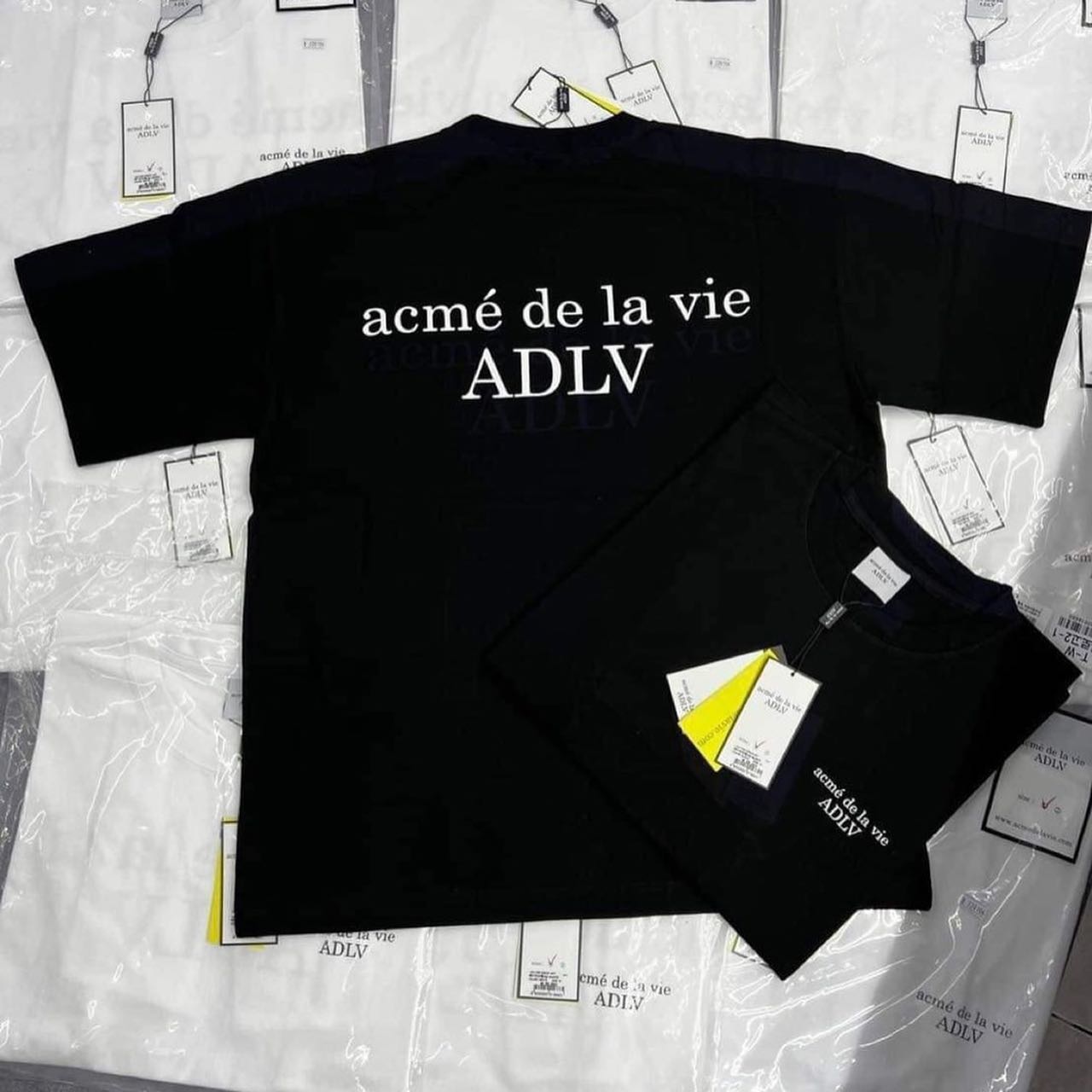 Áo adlv 2 màu+2,2% phí lzd