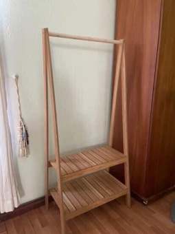 Kệ gỗ treo quần áo chữ A 2 tầng