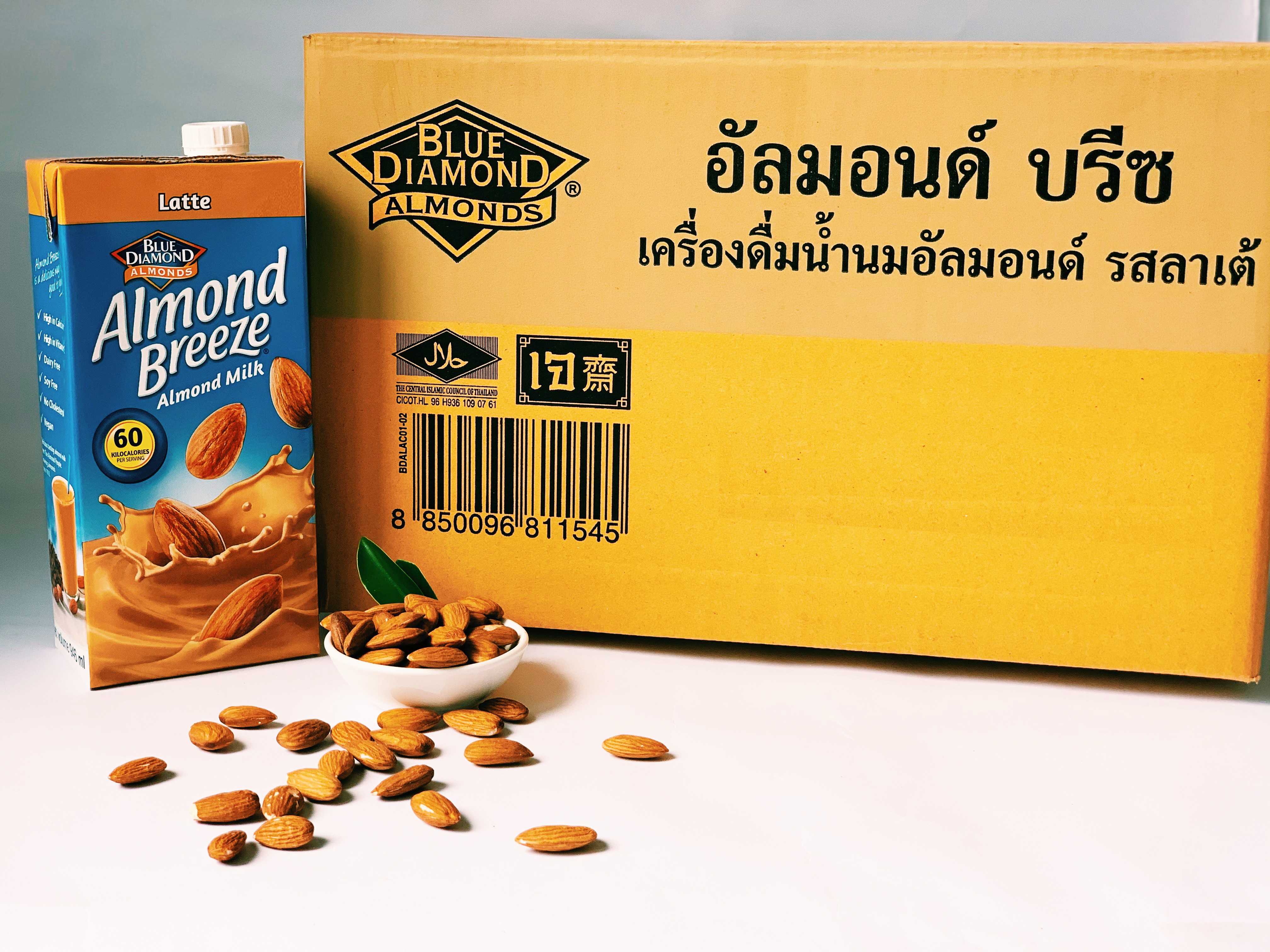 Thùng sữa hạt hạnh nhân 946ml (12 Hộp) ALMOND BREEZE LATTE