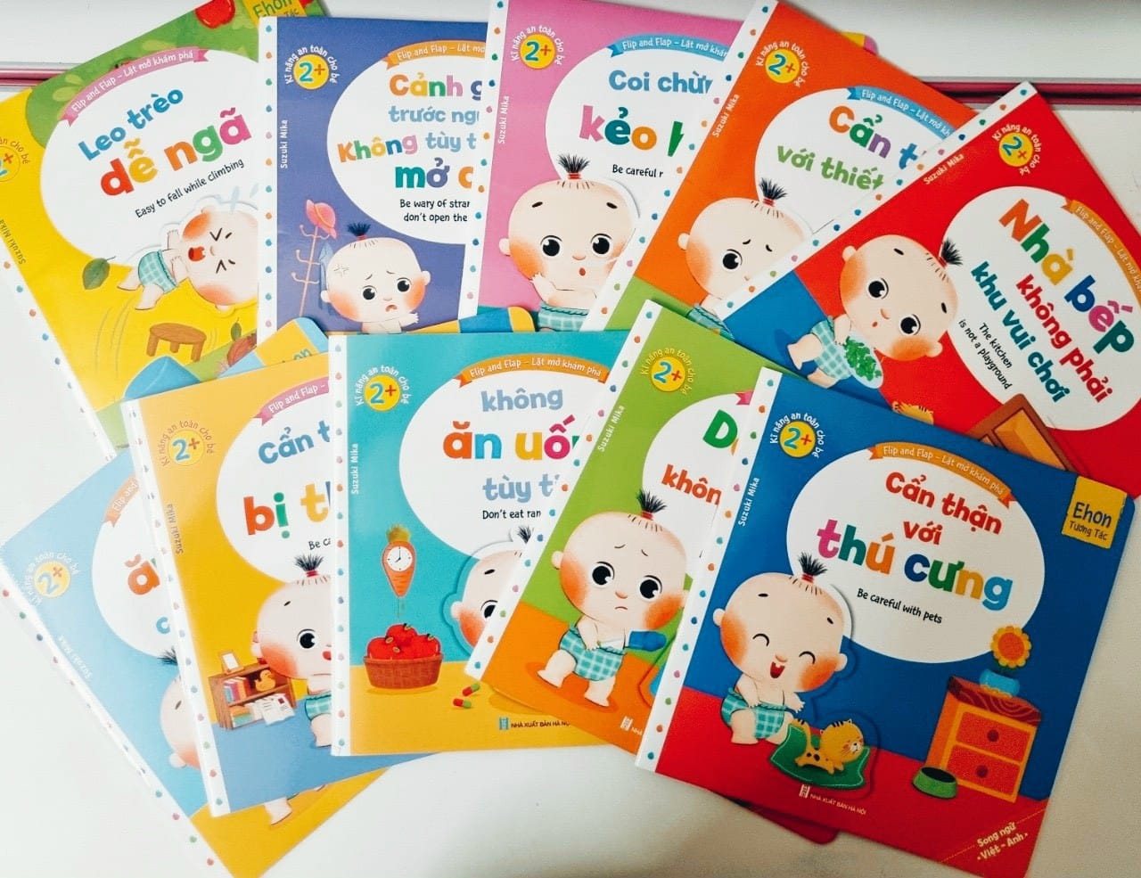 Bộ Ehon tương tác lật mở – Kỹ năng an toàn cho bé (song ngữ Việt – Anh)