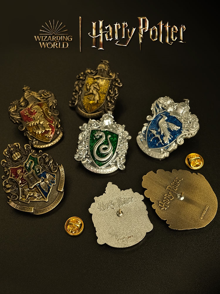 Universal Studios Japan Harry Potter Slytherin Crest Pin NEW 海外