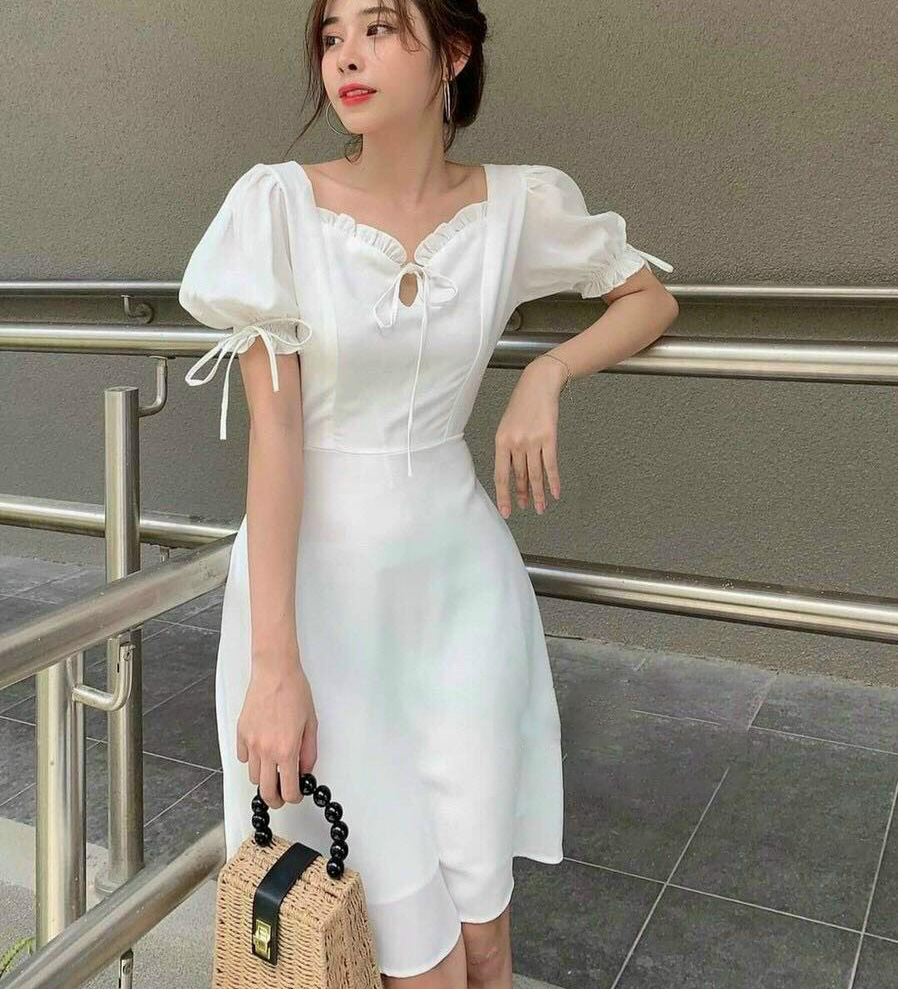 Đầm váy nữ trắng tinh khôi cổ bèo nhún bo tay chất voan 2 lớp thời trang kiểu cách đi chơi, đi dự tiệc d.one fashion, mẫu free size mặc vừa