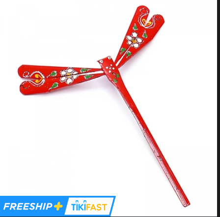 Chuồn chuồn tre, bướm tre được làm từ tay nghệ nhân làng nghề Thạch Xá