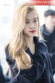 Tự nhuộm tóc tại nhà màu Vàng Tây Cực Sáng, cam kết chuẩn màu, bền màu, dưỡng tóc mềm mượt Blinkhair