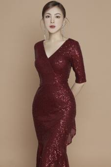 ĐẦM DẠ HỘI KIM SA PHỐI ĐUÔI CÁ