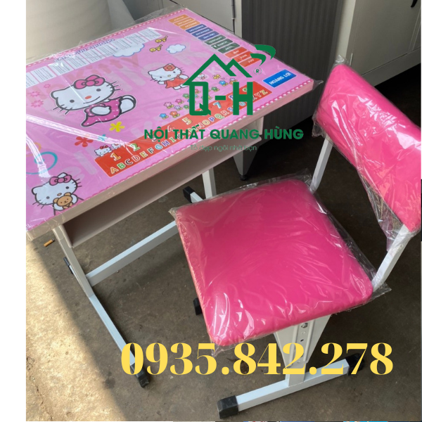 Bàn học sinh chân sắt cho bé tập viết hồng hello - kitty