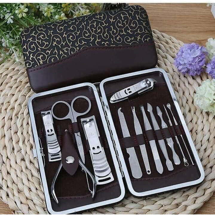 Bộ bấm móng tay 12 chi tiết, Bộ dụng cụ làm móng 12 chi tiết, Bộ bấm móng cắt sửa móng 12 chi tiết có bao da sang trọng