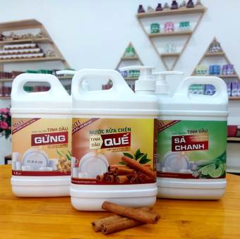nước rửa bát tinh dầu gừng,quế, sả chanh. Kích thước 1,8 l.