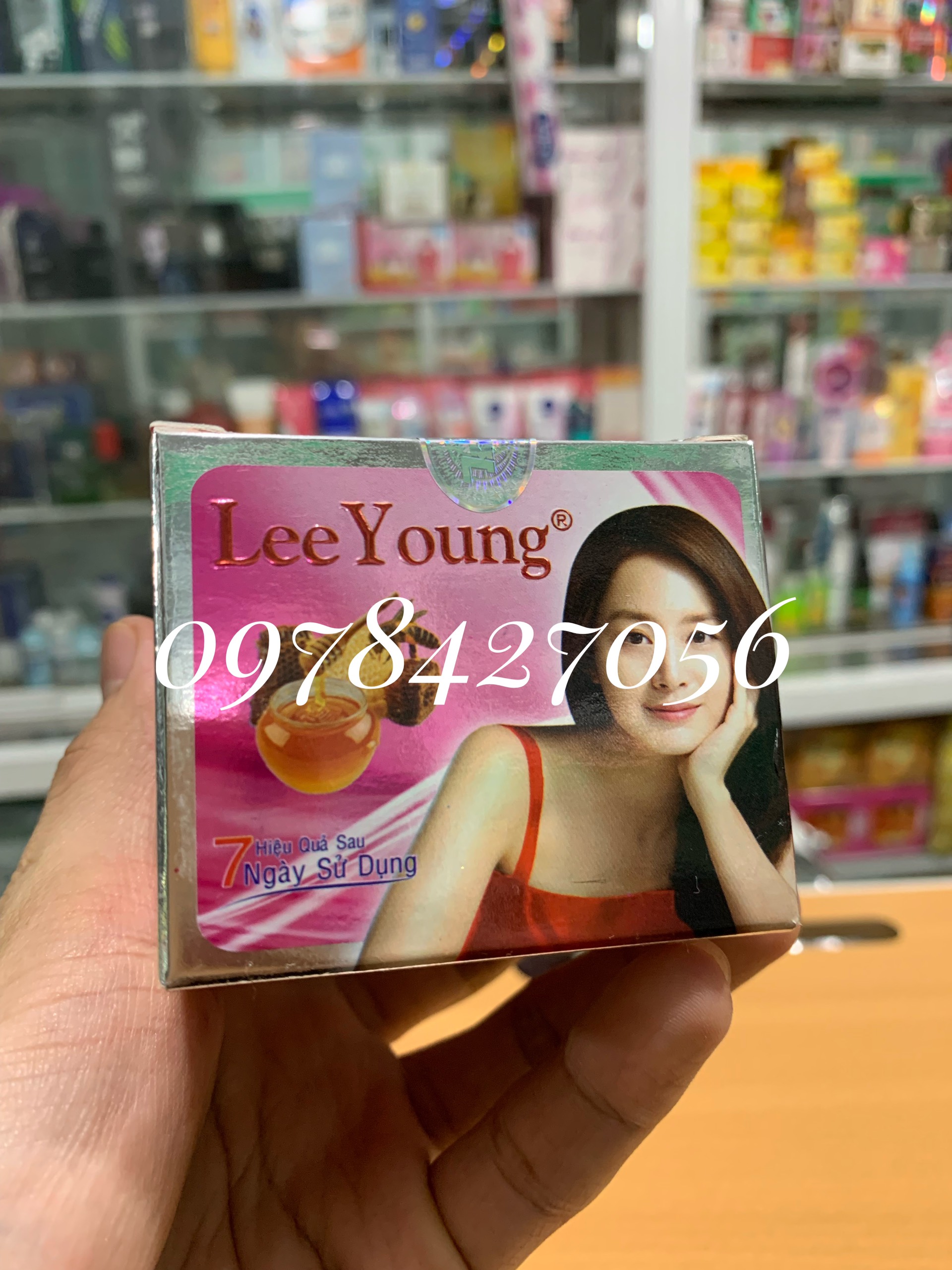 Kem trắng da trị thâm nám lee young
