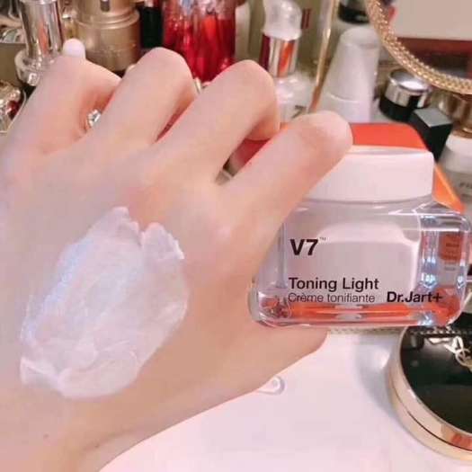 Kem V7 Toning Light Mini 15ml - Chính Hãng Hàn Quốc