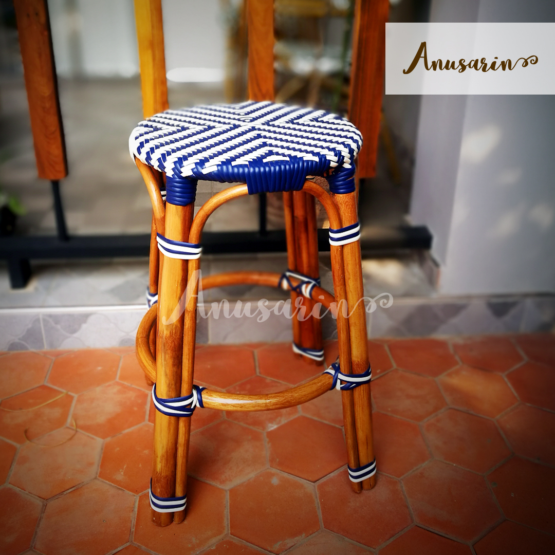 Anusarin by New Morning เก้าอี้หวายทรงสูง 65 cm Bar Stool 01 หวายแท้และหวายPE-Blue&White ราคา 2,200 บาท*ส่งฟรี