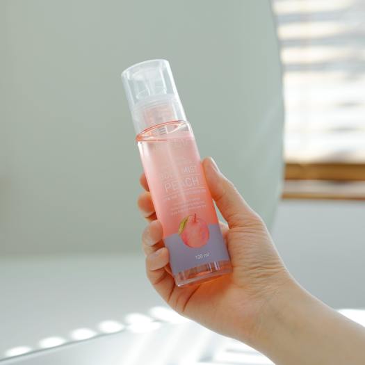 Xịt Thơm Around Me Dưỡng Da Toàn Thân Hương Đào Vita Body Mist Peach 120ml