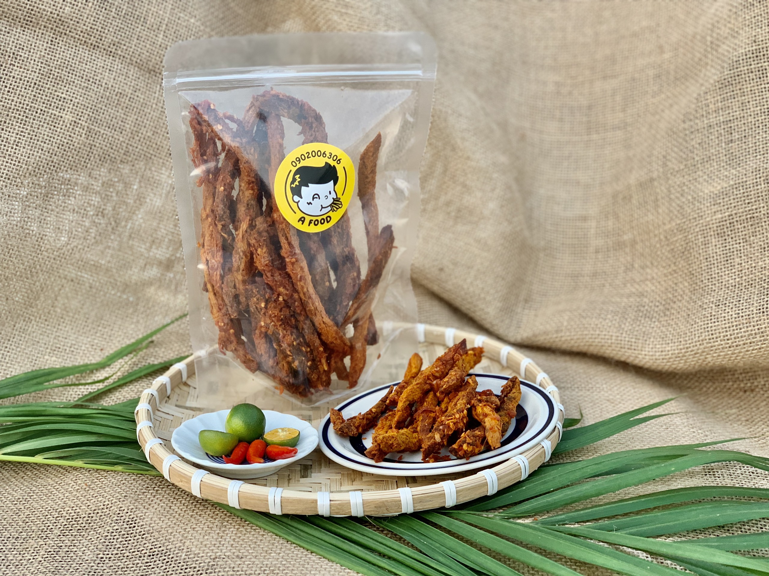 Khô bò que - ăn vặt tiện lợi