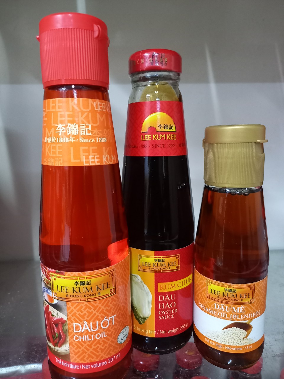 Dầu hào ớt mè Lee Kum Kee nêm ướp thức ăn