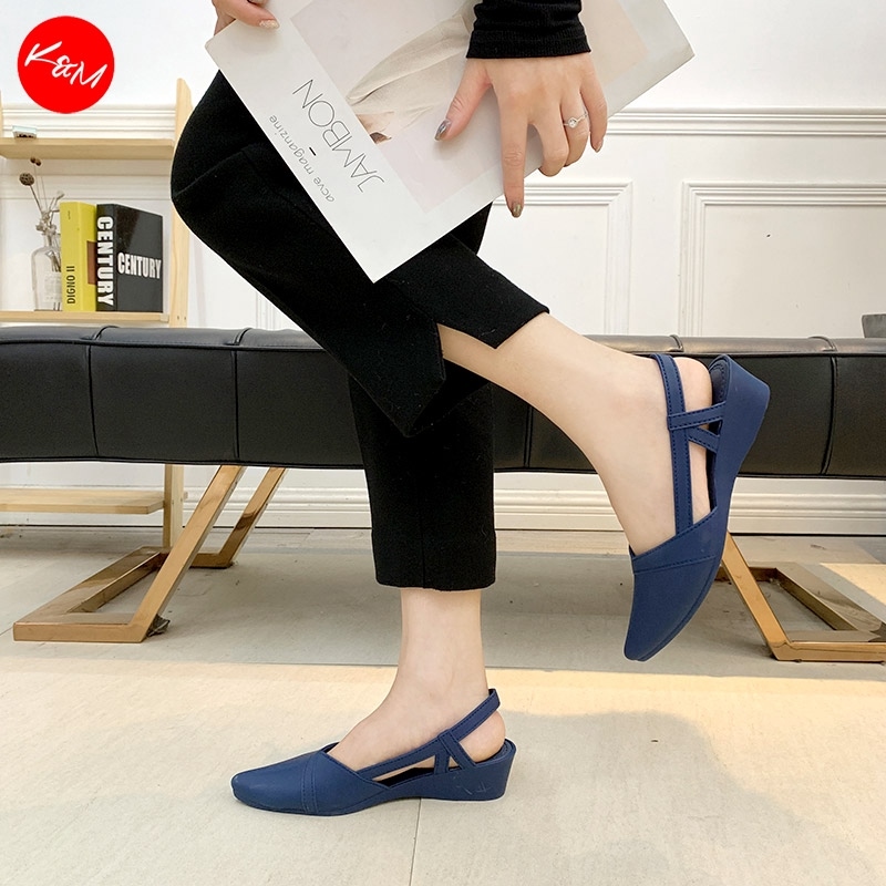 low wedge work shoes