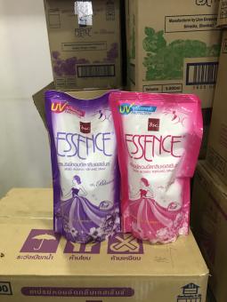 Xịt ủi thơm quần áo Essence bịch 500ml Thái lan