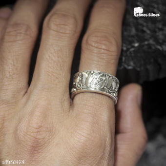 Nhẫn bạc nam Thủy Phù Dung nhẫn bạc nam trơn - Thương hiệu Ganes Silver