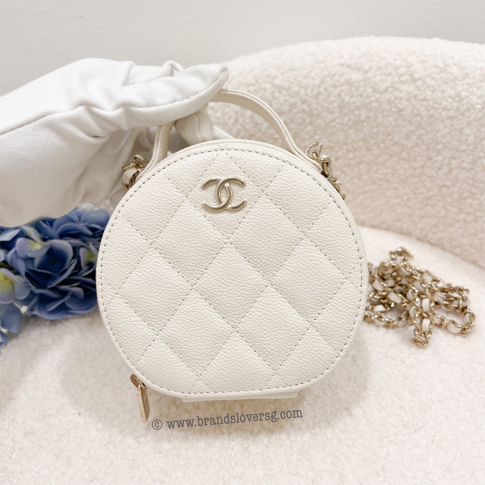 white chanel crossbody