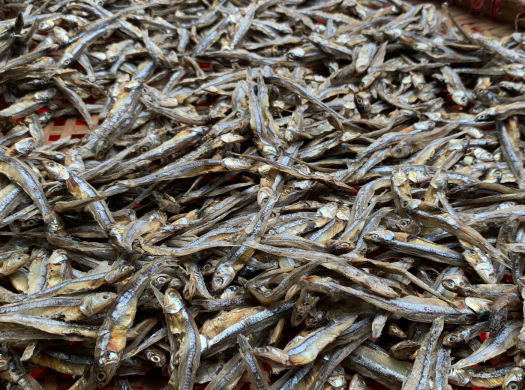 Cá khô xào khế, Làm cá khô chua ngọt - Cá cơm khô loại béo Miền Tây, mình dày, bao ngon - Hàng sạch, 100% tự nhiên, hàng Việt Nam Xuất Khẩu 1kg, 500gr, 100gr.