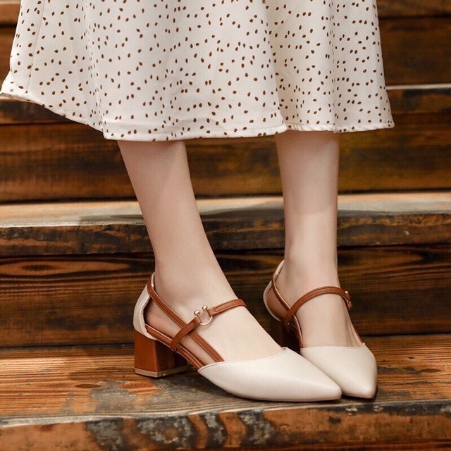 Giày sandal nữ màu kem,đế vuông cao gót 5p, mũi nhọn phối dây thời trang OCNHI18