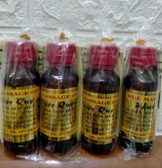 4 Dầu xoa bóp massage Huế Phước Quy ( chính hãng 4 chai x 60ml , loại đặc biệt )