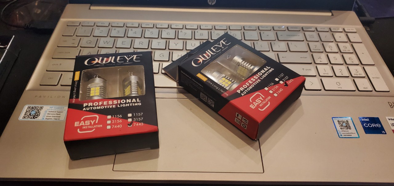 Đèn led demi owleye chân t10, t20