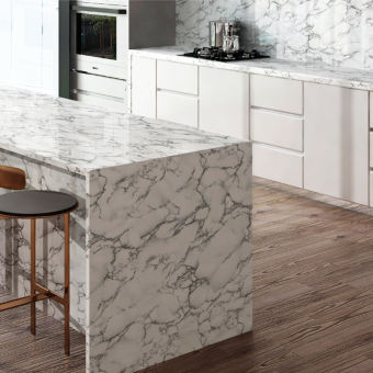 Decal vân đá dán tường bếp chống nước dầu mỡ, giấy dán tường giả đá khổ 1.2mx0.5m