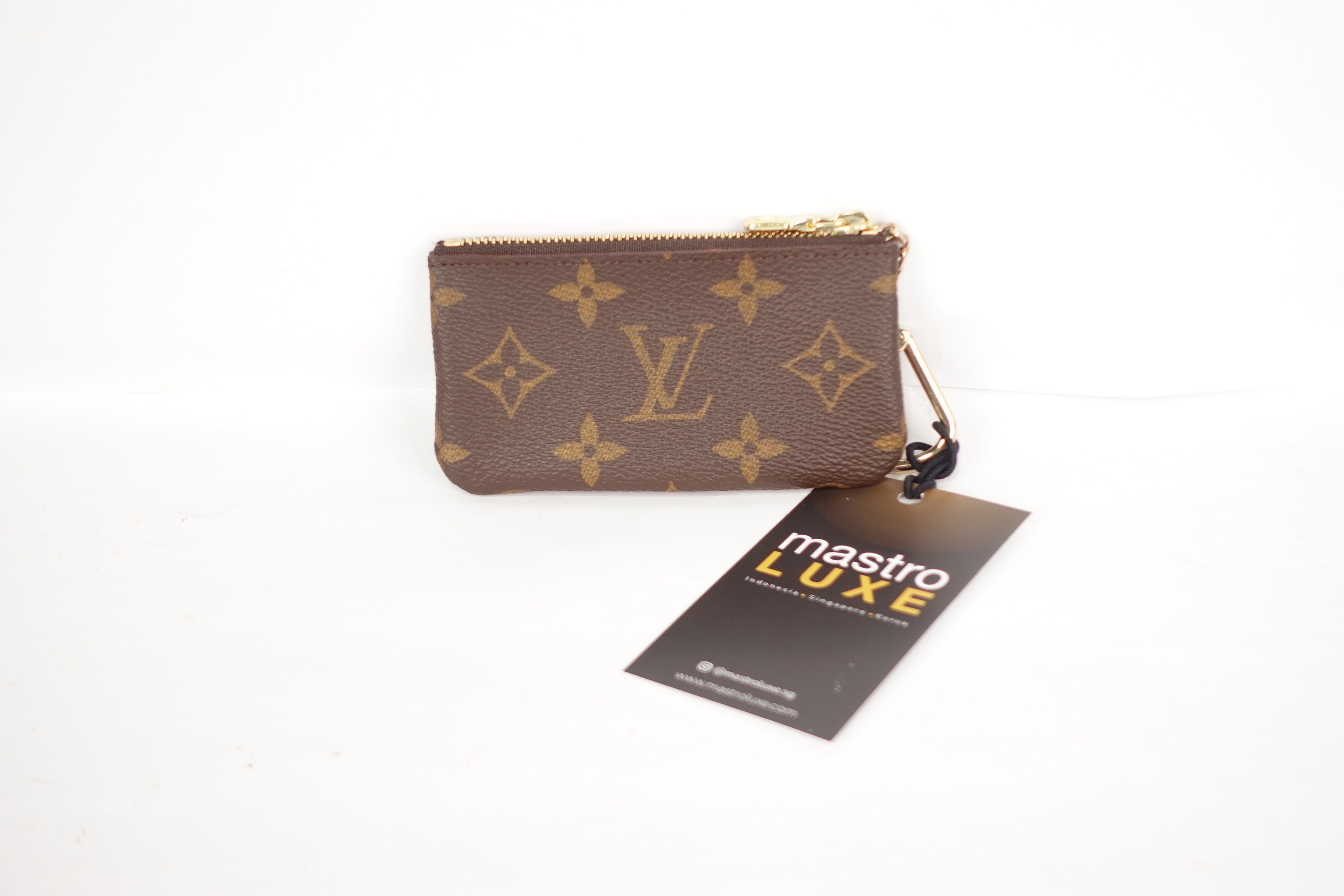 Lv Cosmetic Pouch - Best Price in Singapore - Nov 2023