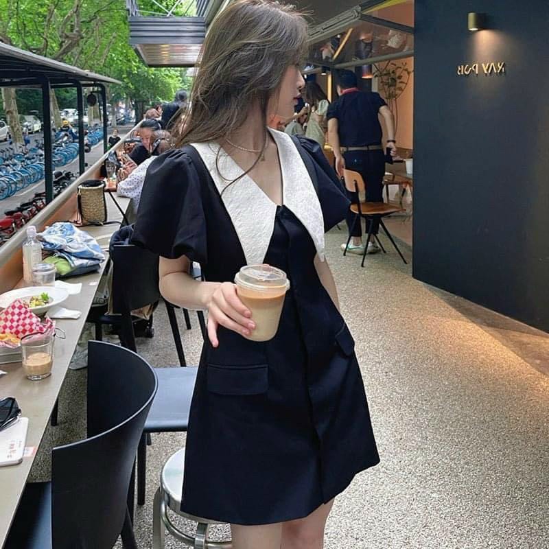 Đầm suông đen cộc tay phối cổ V be, váy ngắn suông siêu mát mẻ