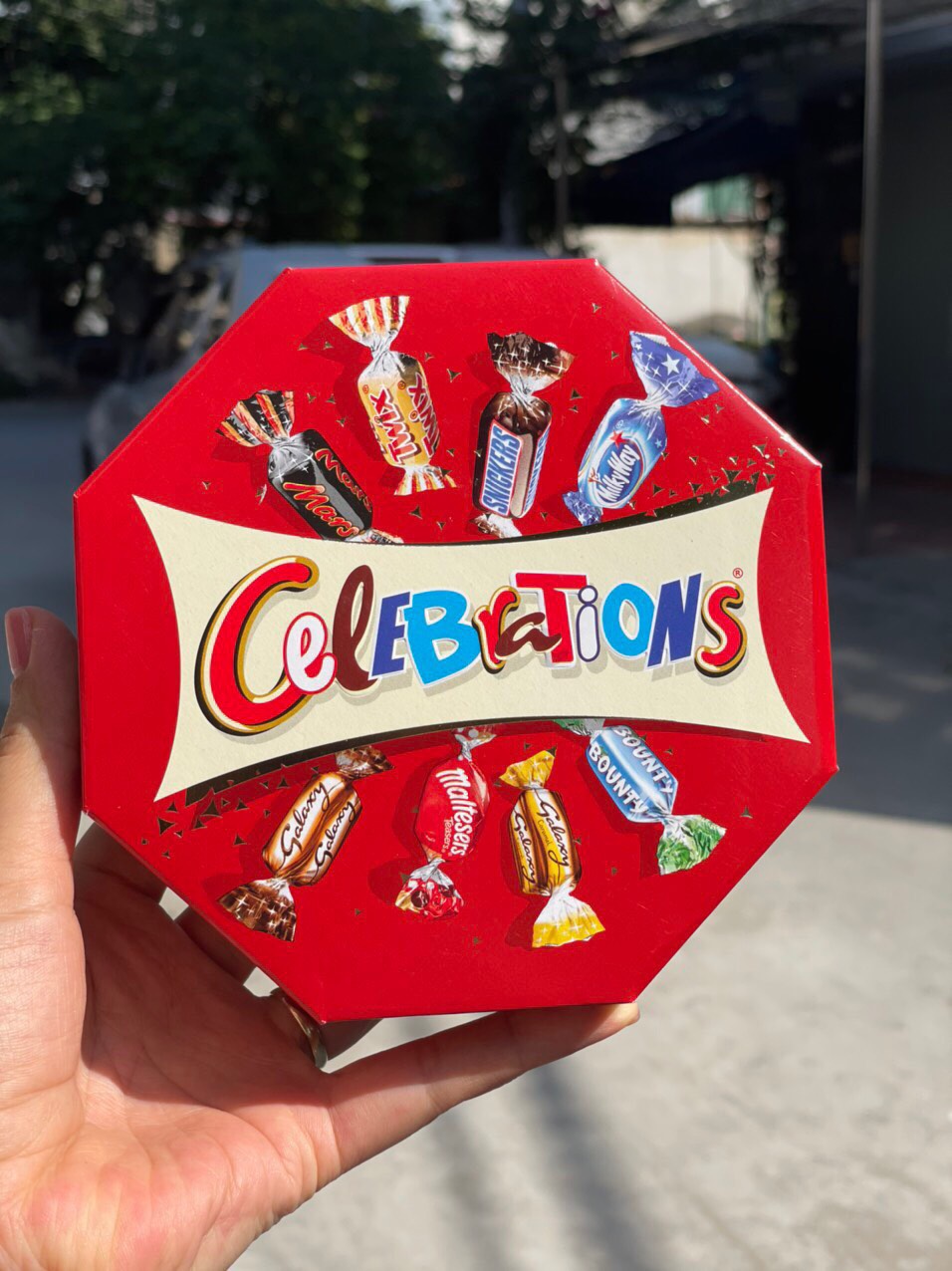 Kẹo socola celebration mix vị tổng hợp siêu ngon - 186g