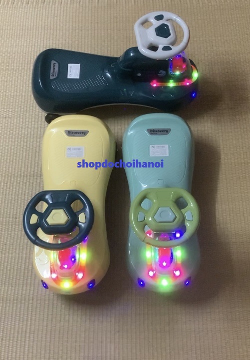 Xe lắc cao cấp cho bé có nhạc, có đèn led nhấp nháy Enfa
