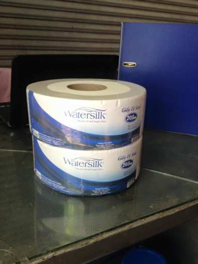 Giấy vệ sinh cuộn lớn Watersilk 205m
