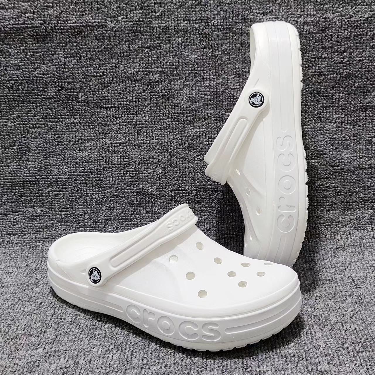 Buy Crocs Imitation online 