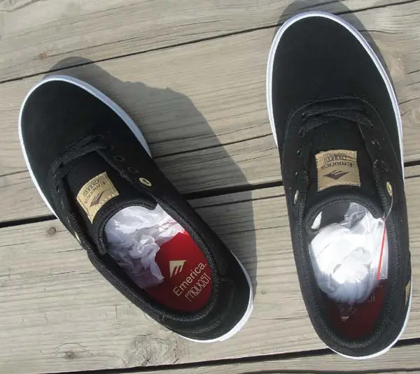 dc slip resistant shoes