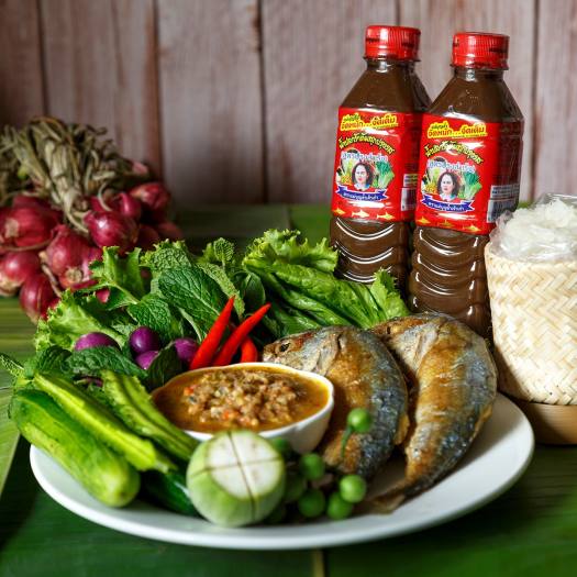 Nước Mắm Thái Lan Làm Gỏi Đu Đủ Somtum ADOMA Ba Khía Chua Cay Maebunlam 400ml- ปลาร้าแม่บุญล้ํา Cách Làm Sốt Trộn Sụm Tôm Ghẹ Xoài Thái Lan ส้มตําไทย