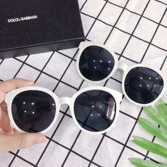 Kính râm kính mát mắt mèo tròn gọng trắng mắt đen