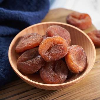 Mơ sấy dẻo nguyên quả không hạt